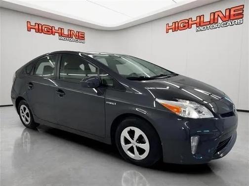 Winter Gray Metallic 2012 Toyota Prius Three