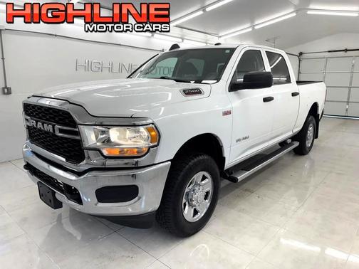 2019 RAM 2500 Tradesman Crew Cab 4x4 6'4' Box