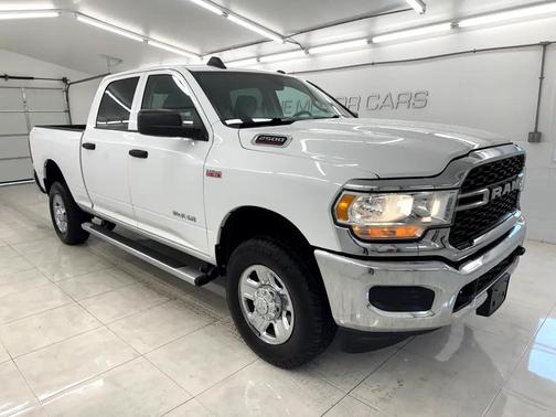 2019 RAM 2500 Tradesman Crew Cab 4x4 6'4' Box