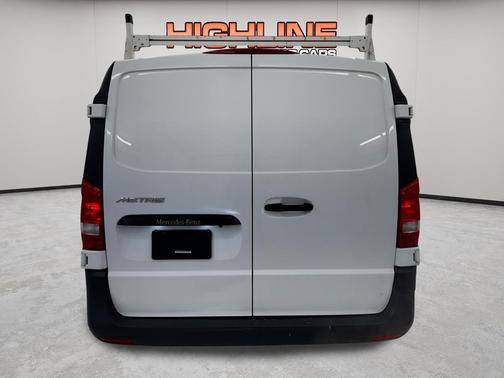 2017 Mercedes-Benz Metris Base