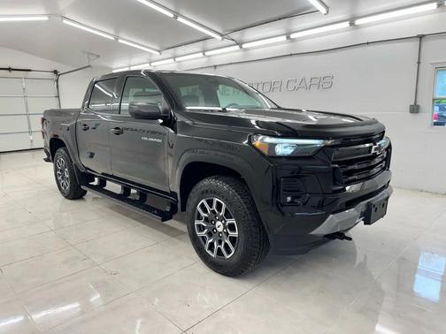 Black 2025 Chevrolet Colorado Z71