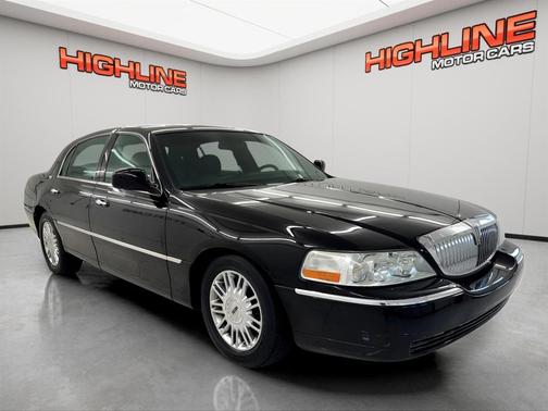2006 Lincoln Town Car Signature