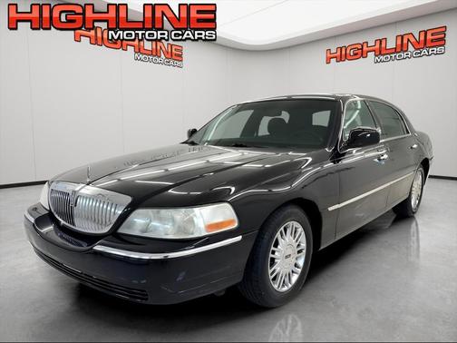 2006 Lincoln Town Car Signature
