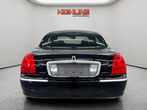 2006 Lincoln Town Car Signature