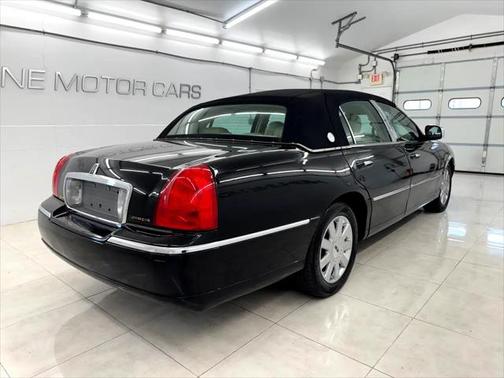 2007 Lincoln Town Car Signature