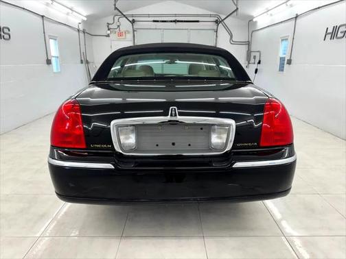 2007 Lincoln Town Car Signature