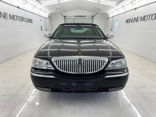 2007 Lincoln Town Car Signature