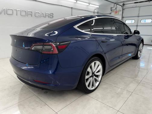 2018 Tesla Model 3 Mid Range