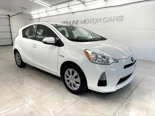 2013 Toyota Prius c Three