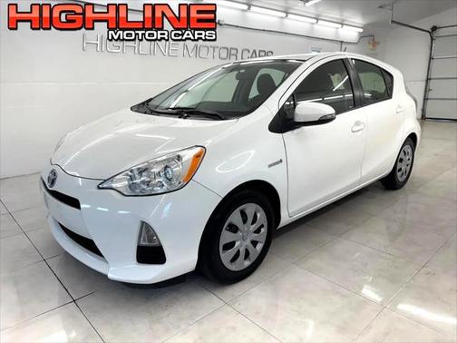 2013 Toyota Prius c Three