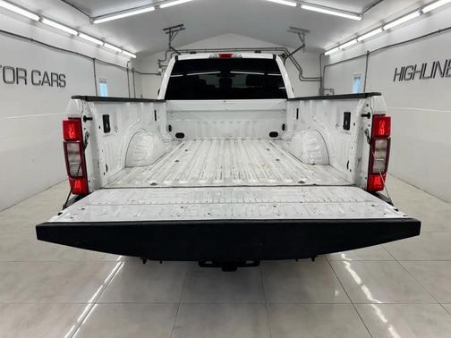 Oxford White 2021 Ford F-250 XLT