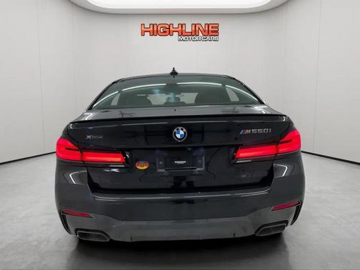 Black Sapphire Metallic 2021 BMW M550 i Xdrive