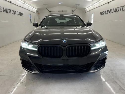 Black Sapphire Metallic 2021 BMW M550 i Xdrive