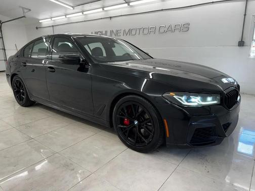 Black Sapphire Metallic 2021 BMW M550 i Xdrive