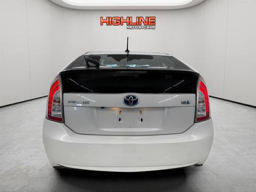 2014 Toyota Prius Three