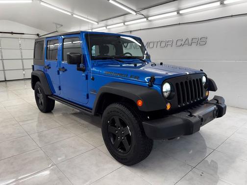 2016 Jeep Wrangler Unlimited Black Bear