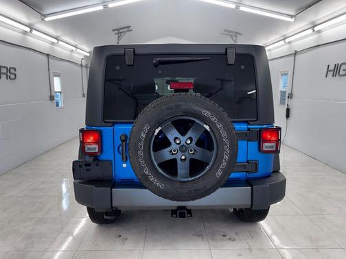 2016 Jeep Wrangler Unlimited Black Bear