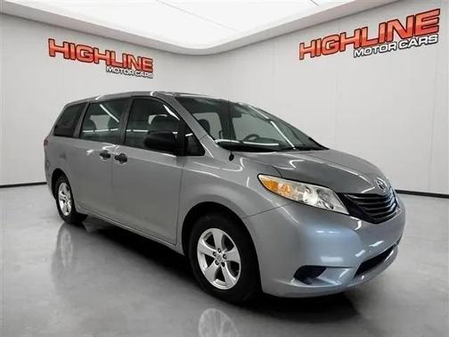 Silver Sky Metallic 2014 Toyota Sienna L