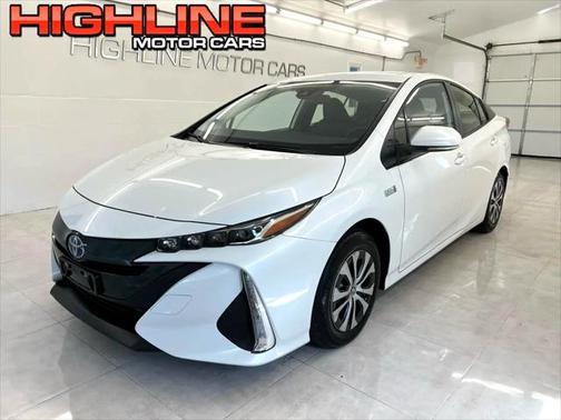 2022 Toyota Prius Prime XLE