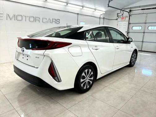 2022 Toyota Prius Prime XLE