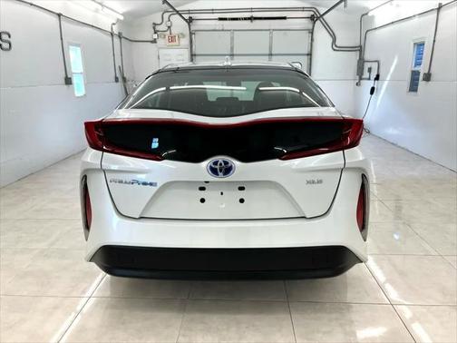 2022 Toyota Prius Prime XLE