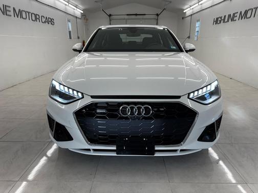 2023 Audi A4 45 S line Premium Plus