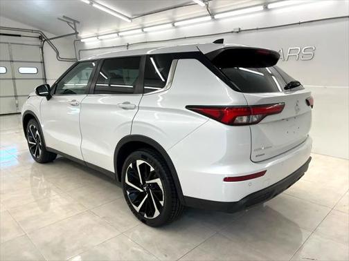 2022 Mitsubishi Outlander ES 2.5 S-AWC