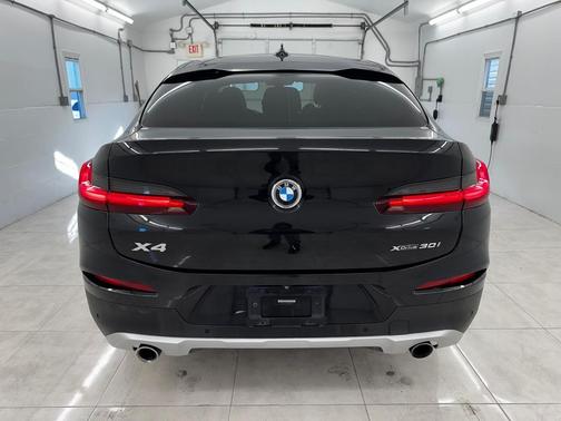 2021 BMW X4 xDrive30i