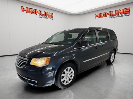 2014 Chrysler Town & Country Touring