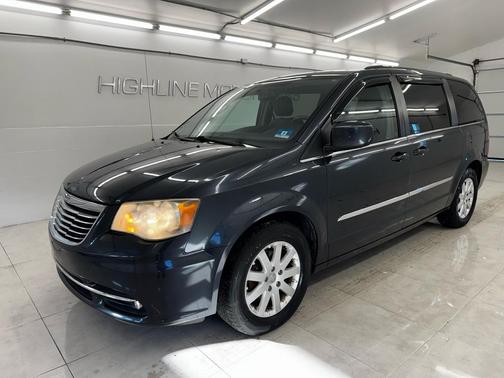 2014 Chrysler Town & Country Touring