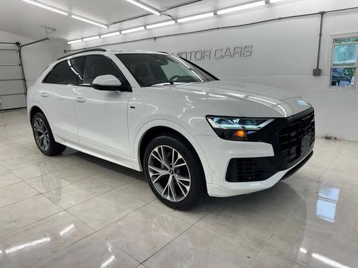 Carrara White 2021 Audi Q8 55 Premium