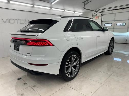 Carrara White 2021 Audi Q8 55 Premium