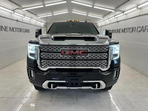 Black 2021 GMC Sierra 2500 Denali