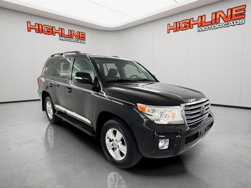 2015 Toyota Land Cruiser Base