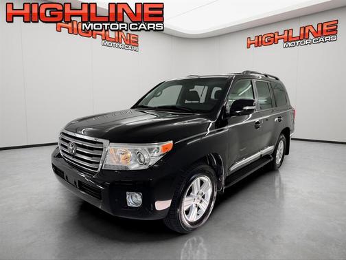 2015 Toyota Land Cruiser Base