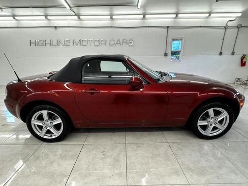 2006 Mazda MX-5 Miata Touring