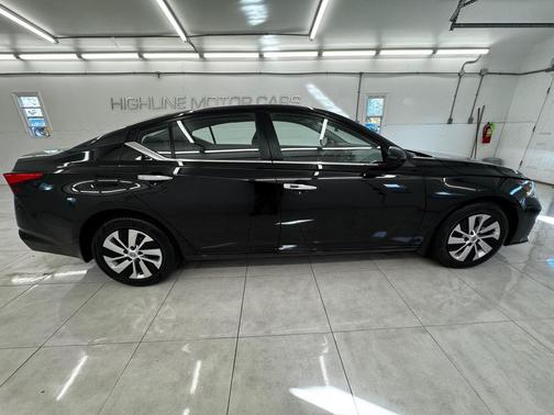 2024 Nissan Altima S FWD