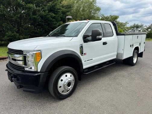 Oxford White 2017 Ford F-450 XL