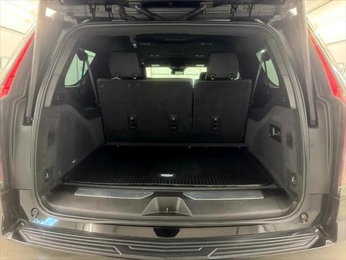 2022 Cadillac Escalade ESV Luxury
