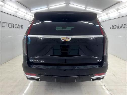 2022 Cadillac Escalade ESV Luxury