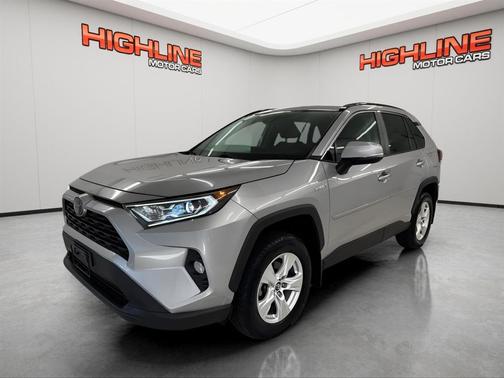 2020 Toyota RAV4 Hybrid XLE
