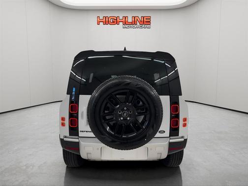 2022 Land Rover Defender 110 S