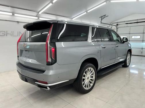Argent Silver Metallic 2023 Cadillac Escalade ESV Premium Luxury