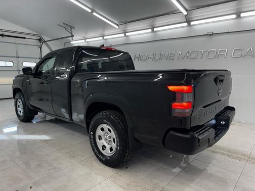 2023 Nissan Frontier S