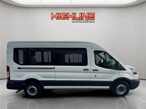 Oxford White 2016 Ford Transit-350 XLT
