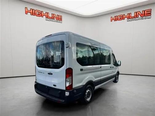 Oxford White 2016 Ford Transit-350 XLT