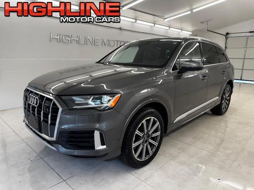 2022 Audi Q7 45 Premium Plus