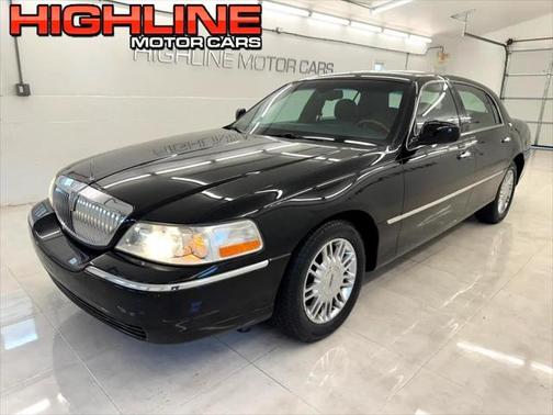 2008 Lincoln Town Car Signature