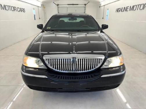 2008 Lincoln Town Car Signature