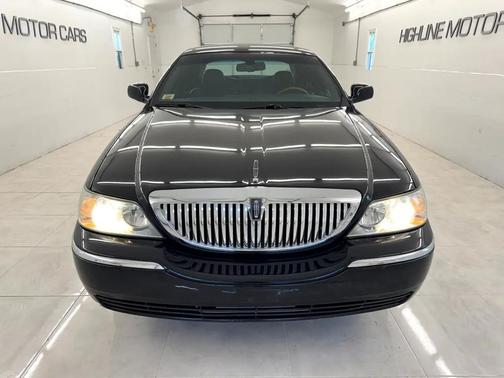 2008 Lincoln Town Car Signature